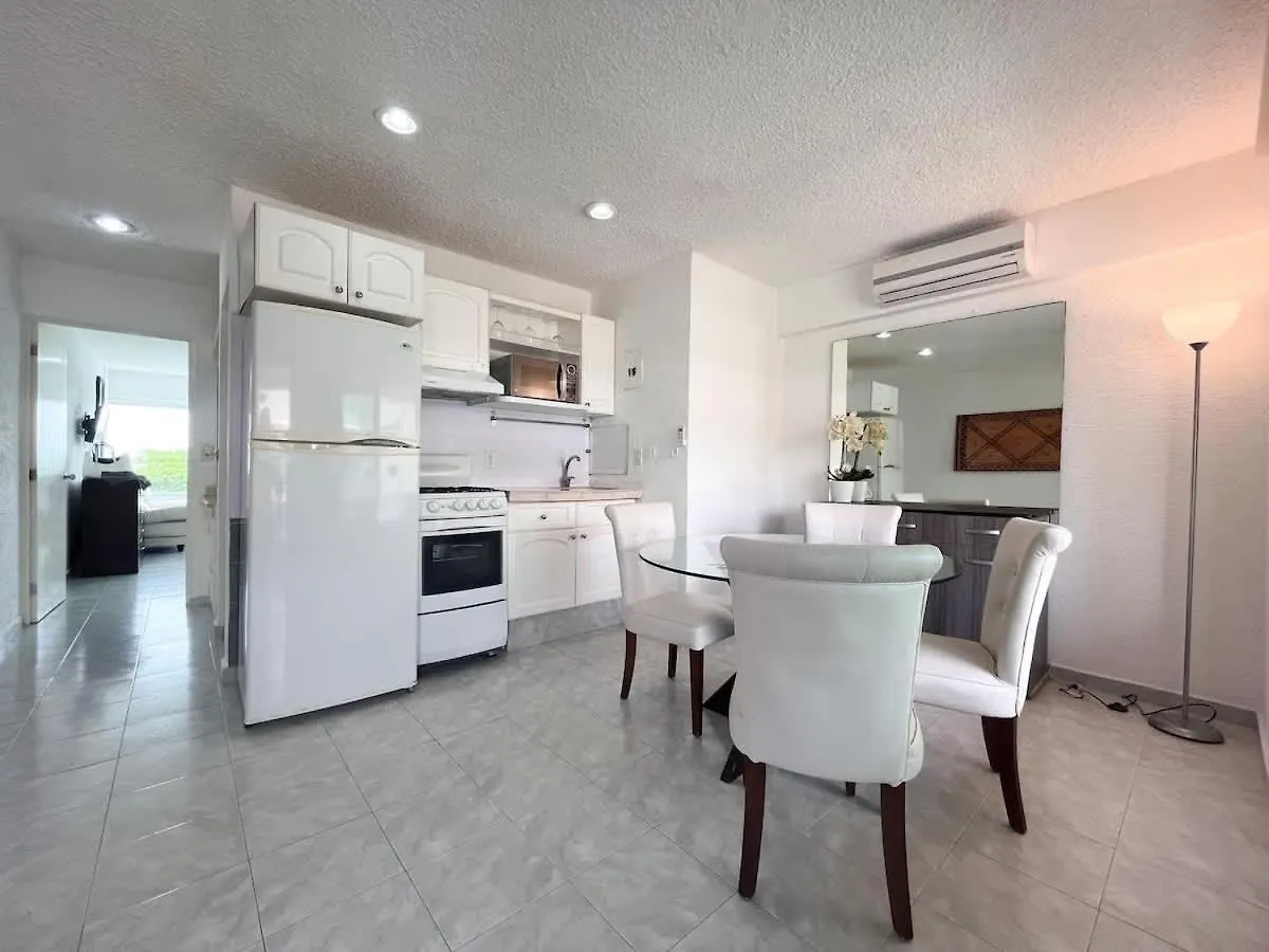 Bonito Departamento En Condominio Con Playa Cancún